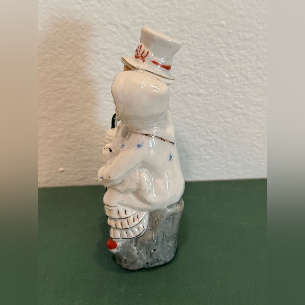 Vintage Porcelian Couple with Cat Figurine - Picture 8 of 12
